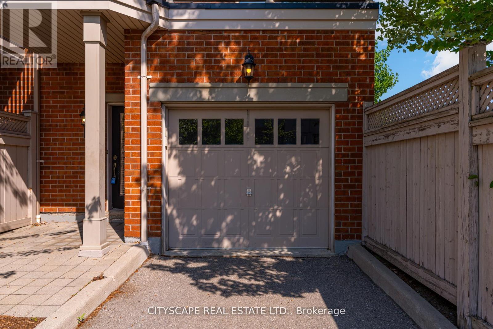 Photo 2 of 1 3380 Thomas Street, Mississauga ON