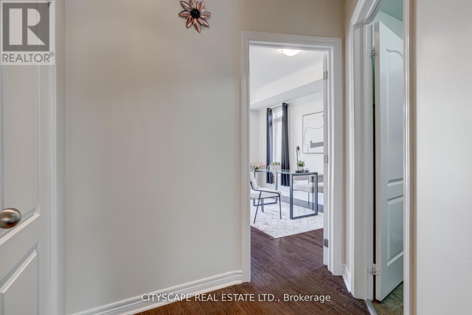 Photo 5 of 1 3380 Thomas Street, Mississauga ON