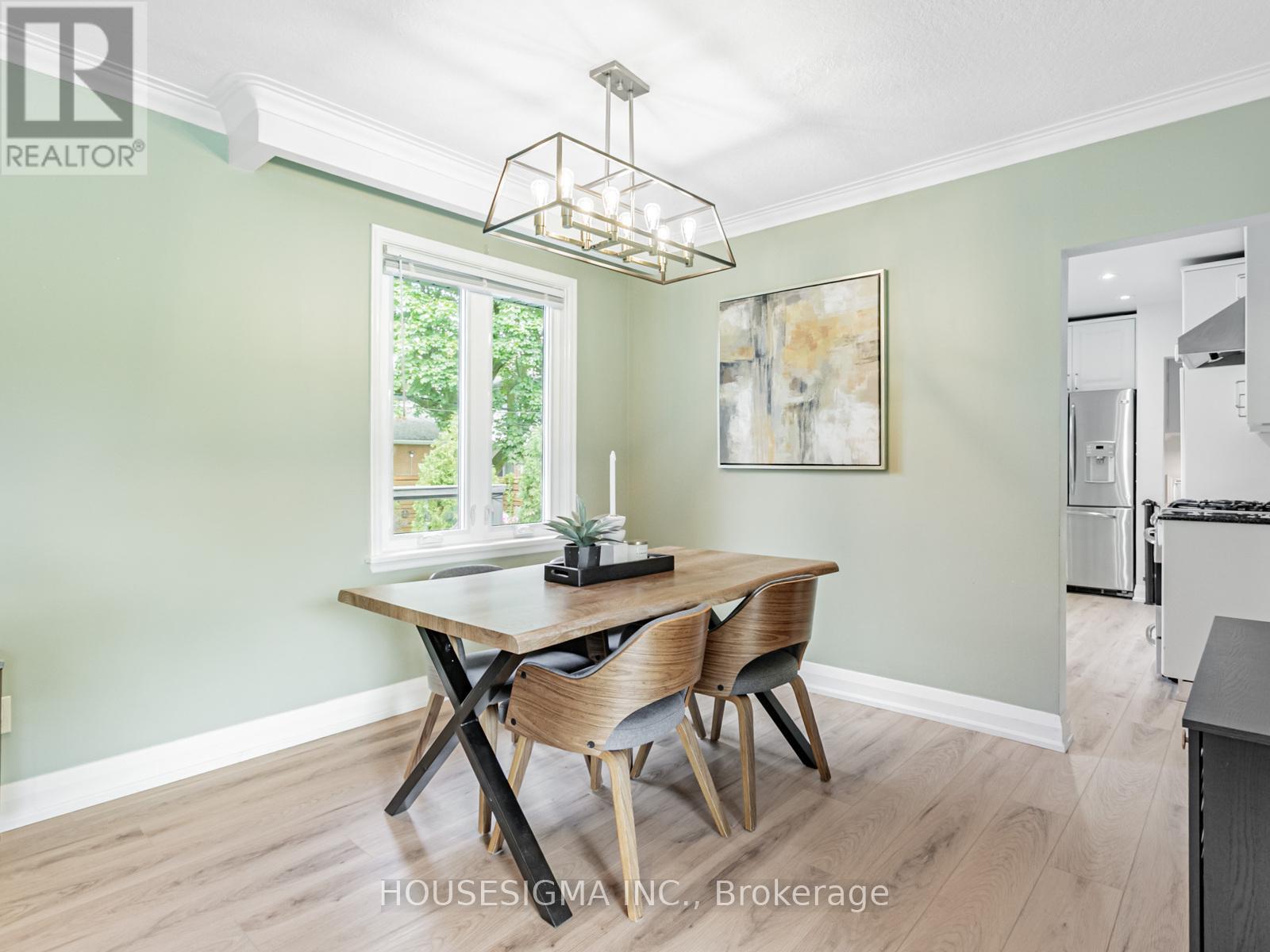 Photo 10 of 72 Ludstone Drive, Toronto ON