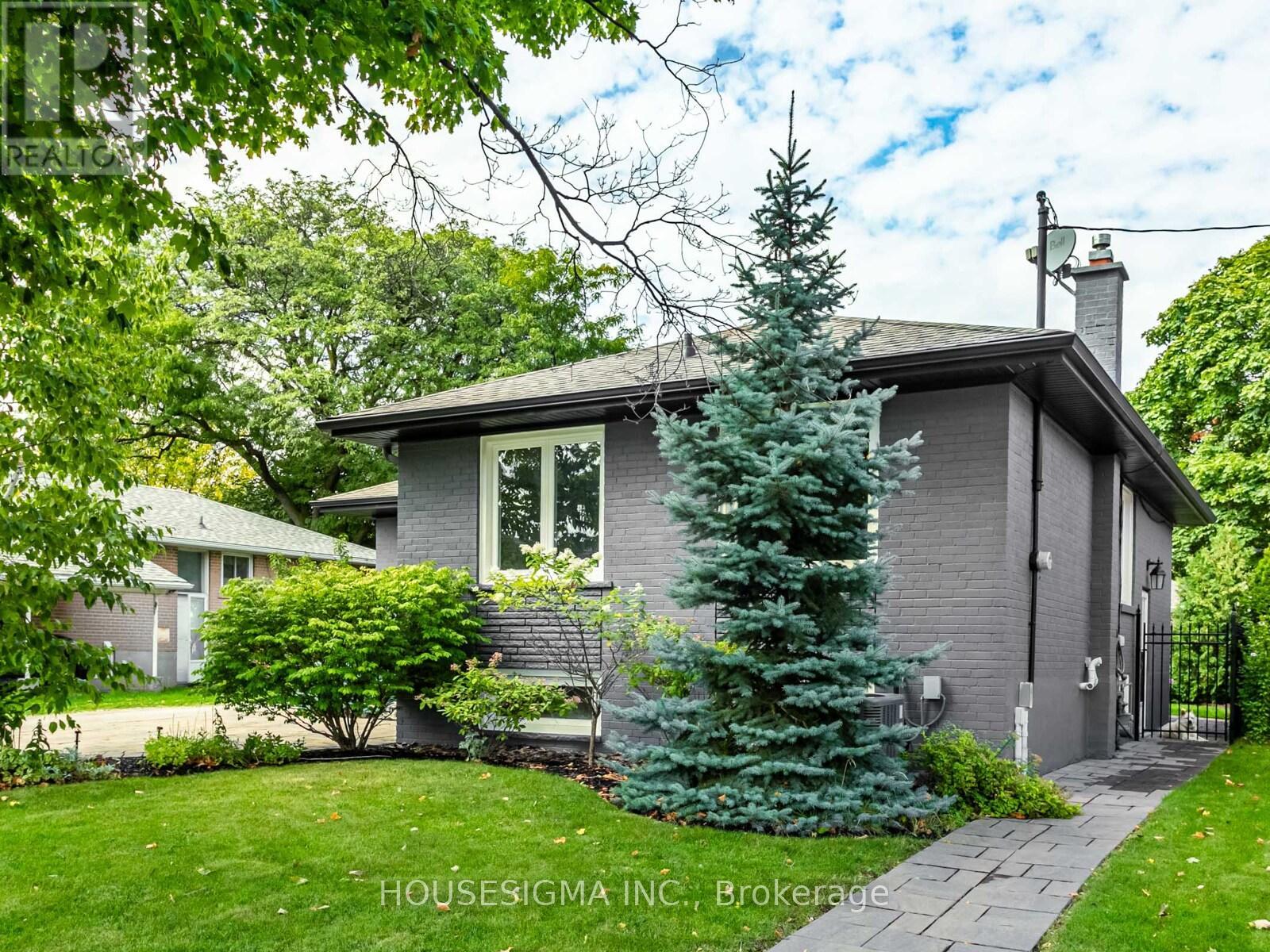 Photo 29 of 72 Ludstone Drive, Toronto ON