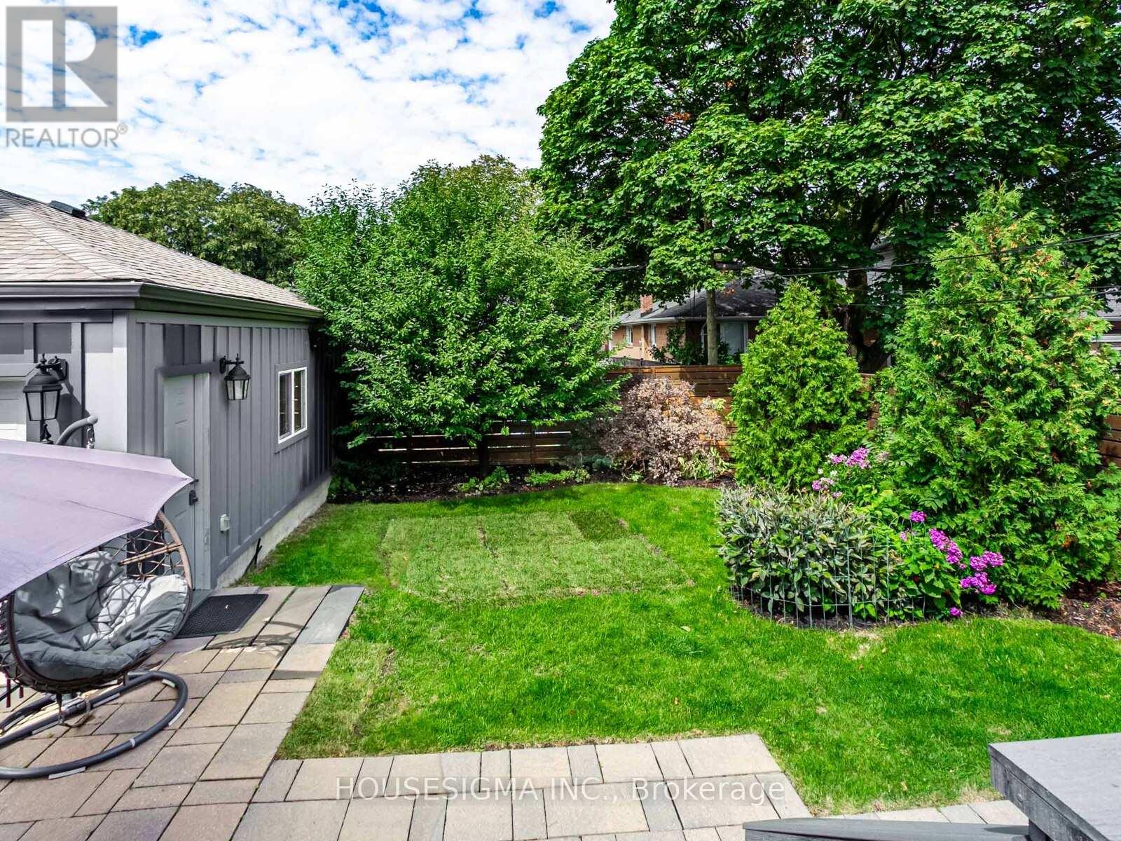 Photo 36 of 72 Ludstone Drive, Toronto ON