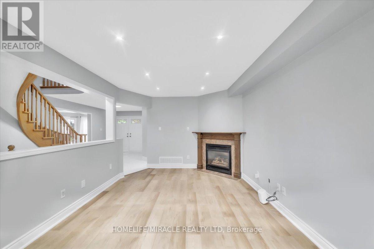 Photo 19 of 4 Peppertree Crescent, Brampton ON