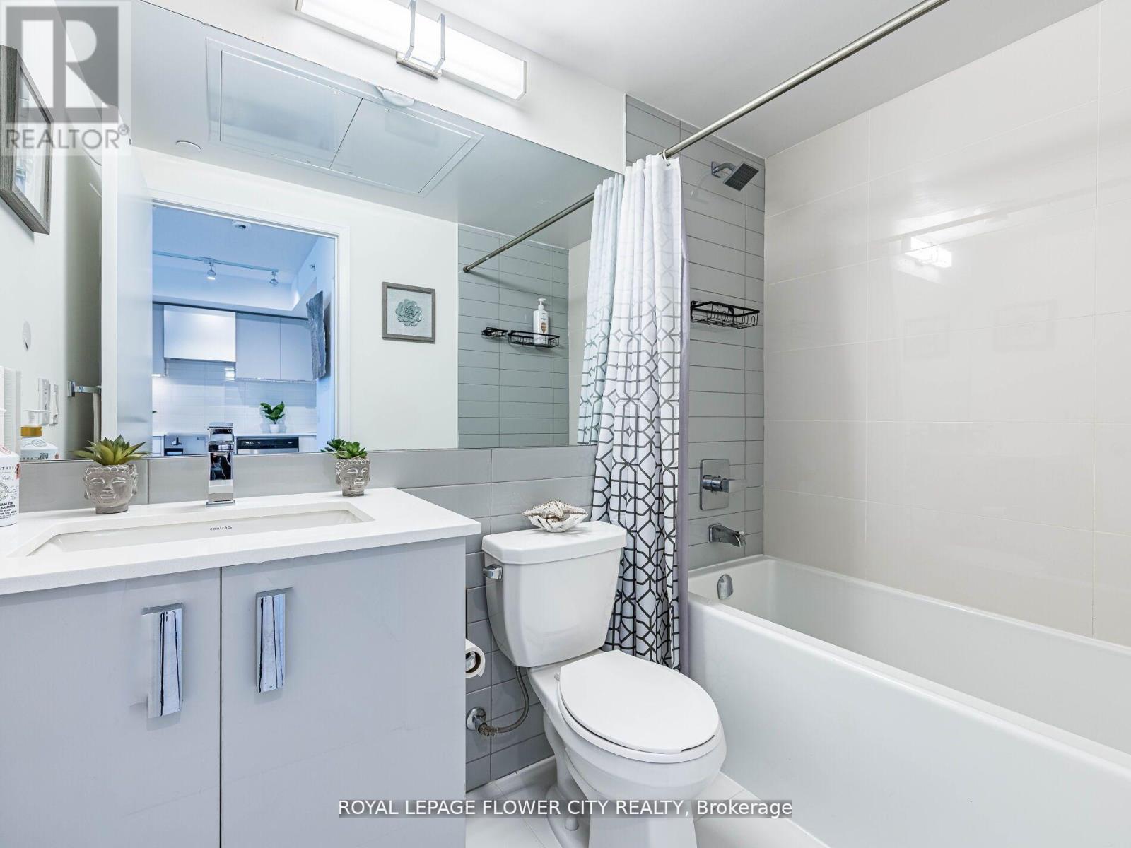 Photo 33 of 2804 30 Gibbs Road, Toronto ON