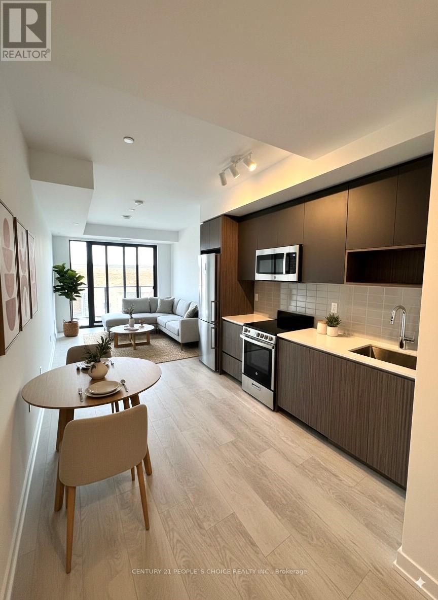 Photo 3 of 202 801 The Queensway, Toronto ON