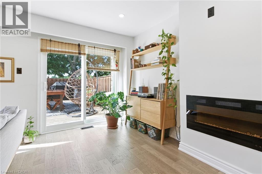 Photo 10 of 4201 Longmoor Drive Unit 6, Burlington ON