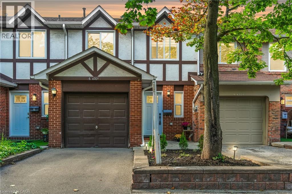 Photo 1 of 4201 Longmoor Drive Unit 6, Burlington ON