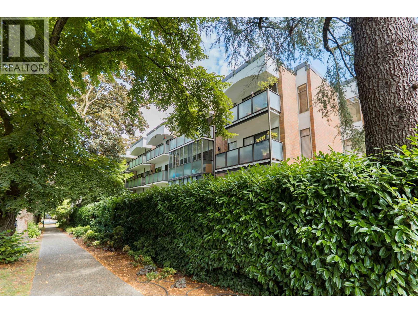 Photo 37 of 202 1535 Nelson Street, Vancouver BC