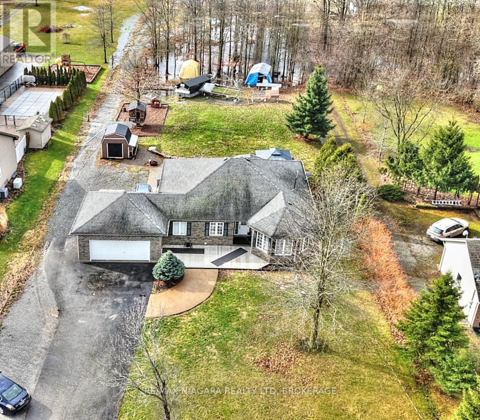 Photo 40 of 637 Carl Road, Welland ON