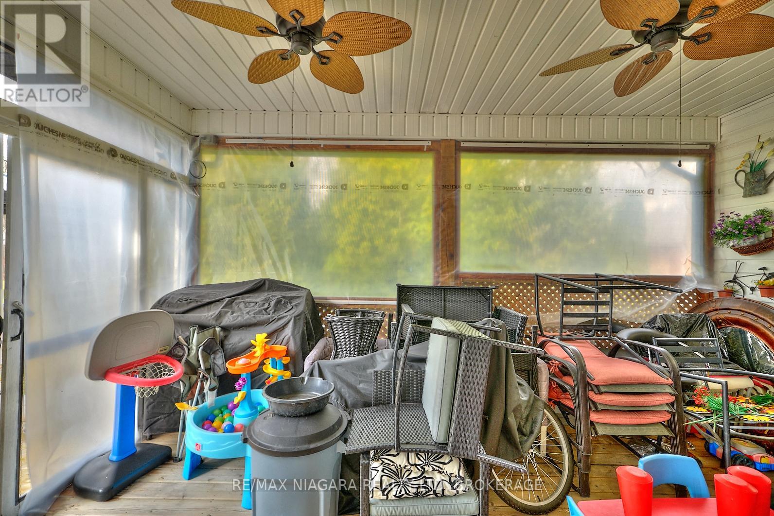 Photo 47 of 637 Carl Road, Welland ON