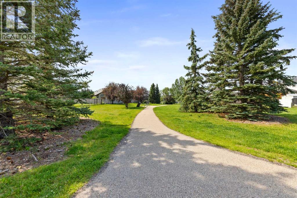 Photo 42 of 7 Country Hills Park Nw, Calgary AB