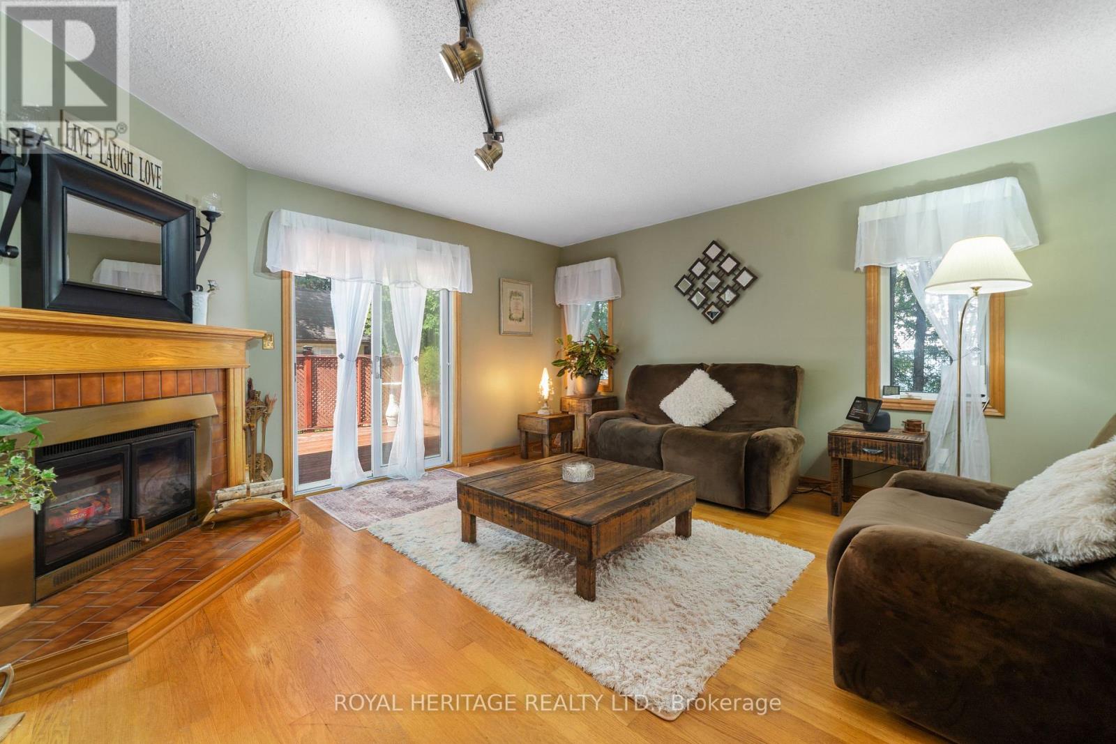 Photo 21 of 15 Iroquois Avenue, Brighton ON
