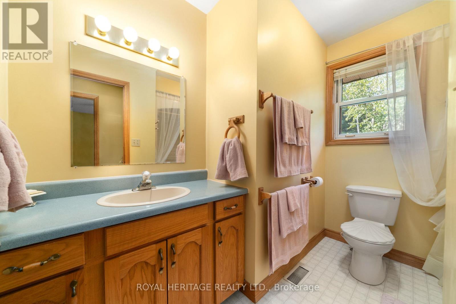 Photo 32 of 15 Iroquois Avenue, Brighton ON