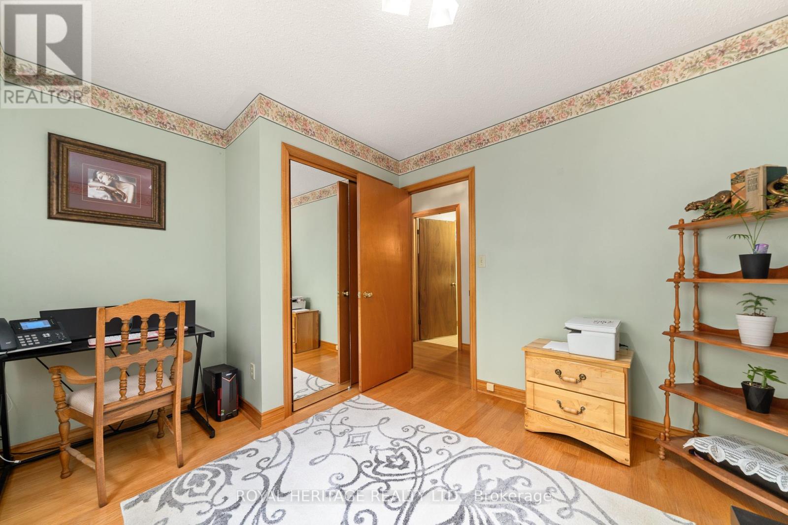 Photo 35 of 15 Iroquois Avenue, Brighton ON
