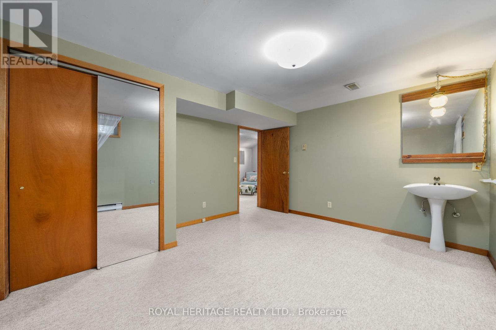 Photo 41 of 15 Iroquois Avenue, Brighton ON