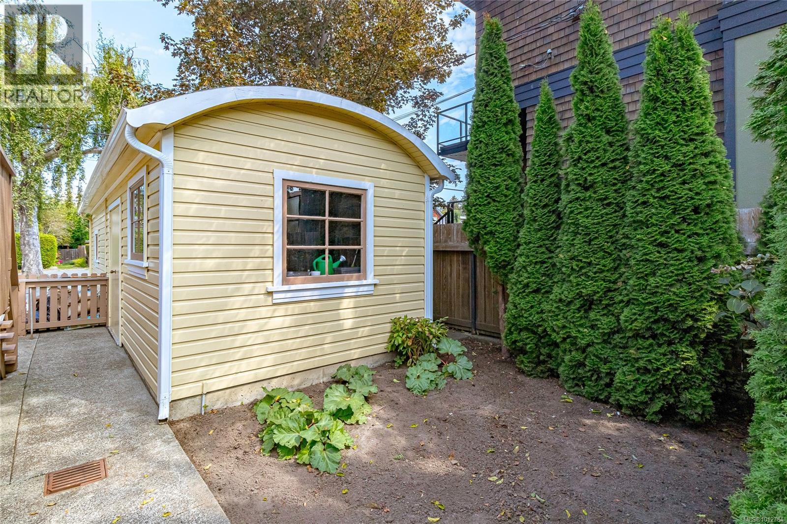 Photo 41 of 241 Montreal St, Victoria BC