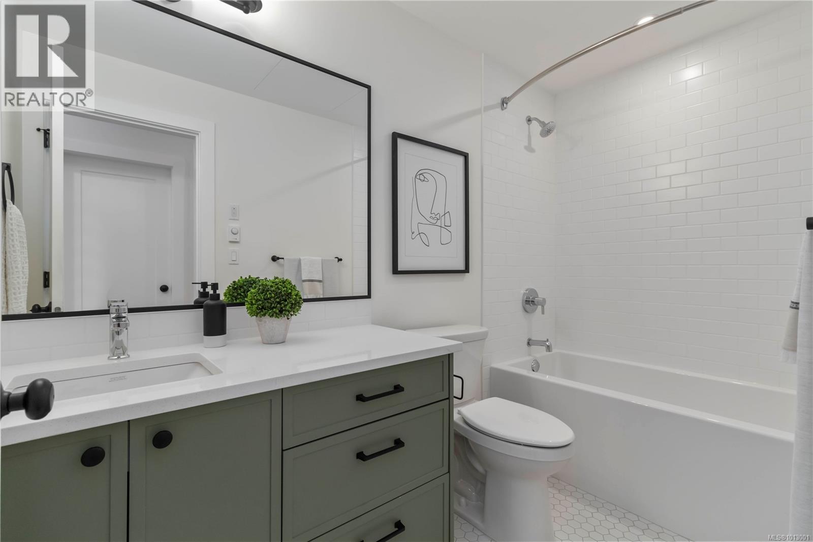 Photo 36 of 6 633 Belton Ave, Victoria BC