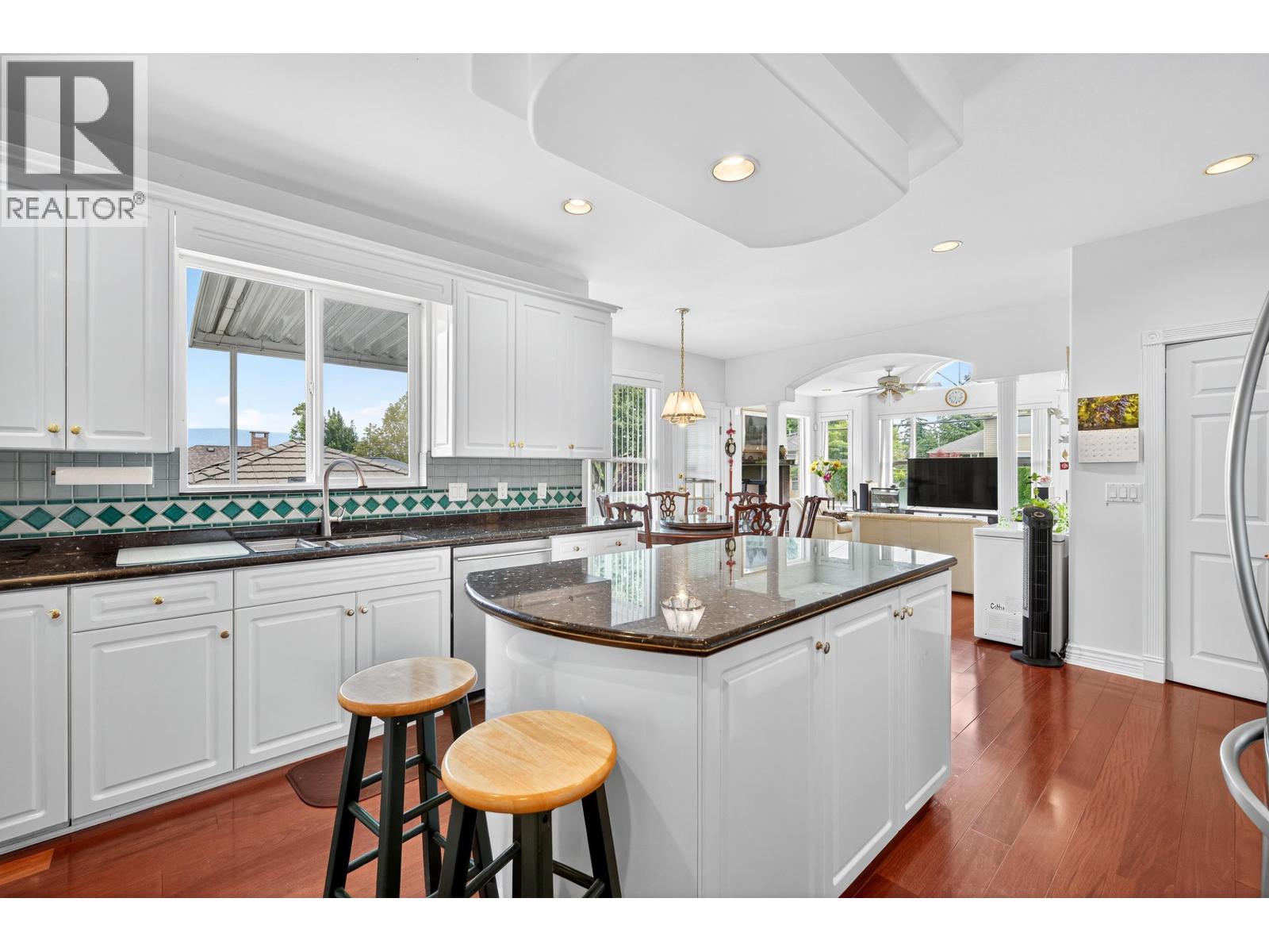 Photo 15 of 6297 Brantford Avenue, Burnaby BC