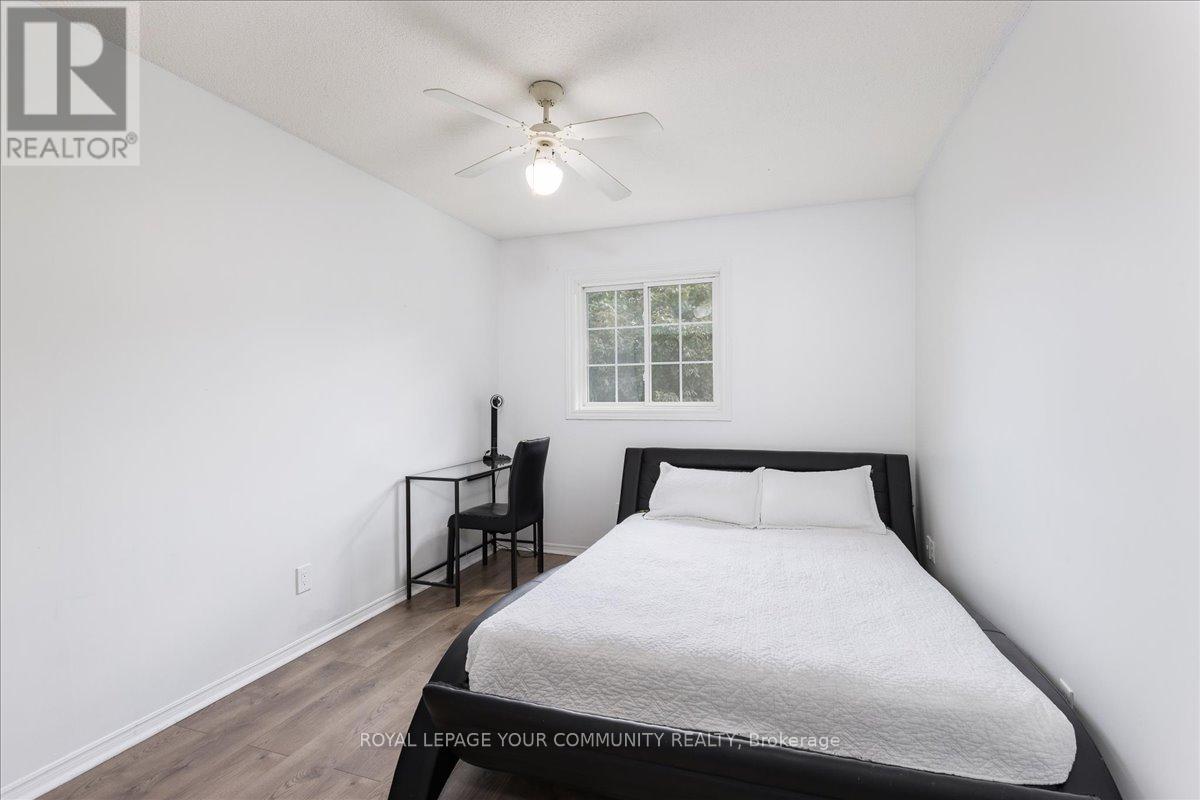 Photo 19 of 33 Biscayne Boulevard, Georgina ON
