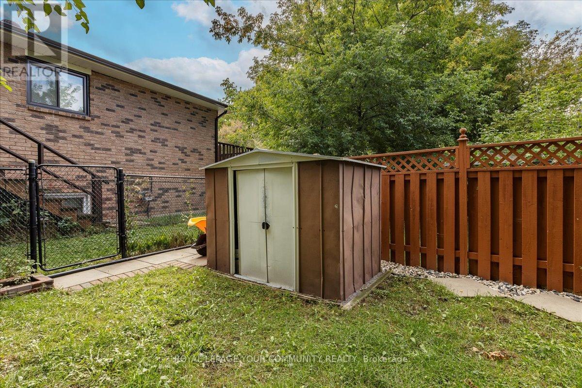 Photo 28 of 33 Biscayne Boulevard, Georgina ON