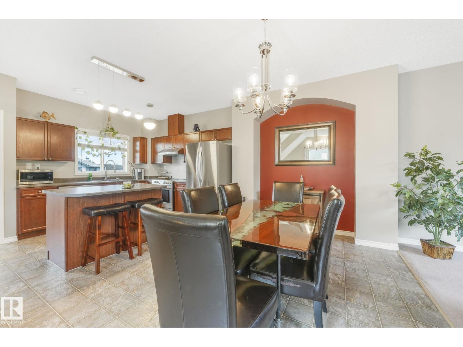 Photo 16 of 117 3010 33 Av Nw, Edmonton AB