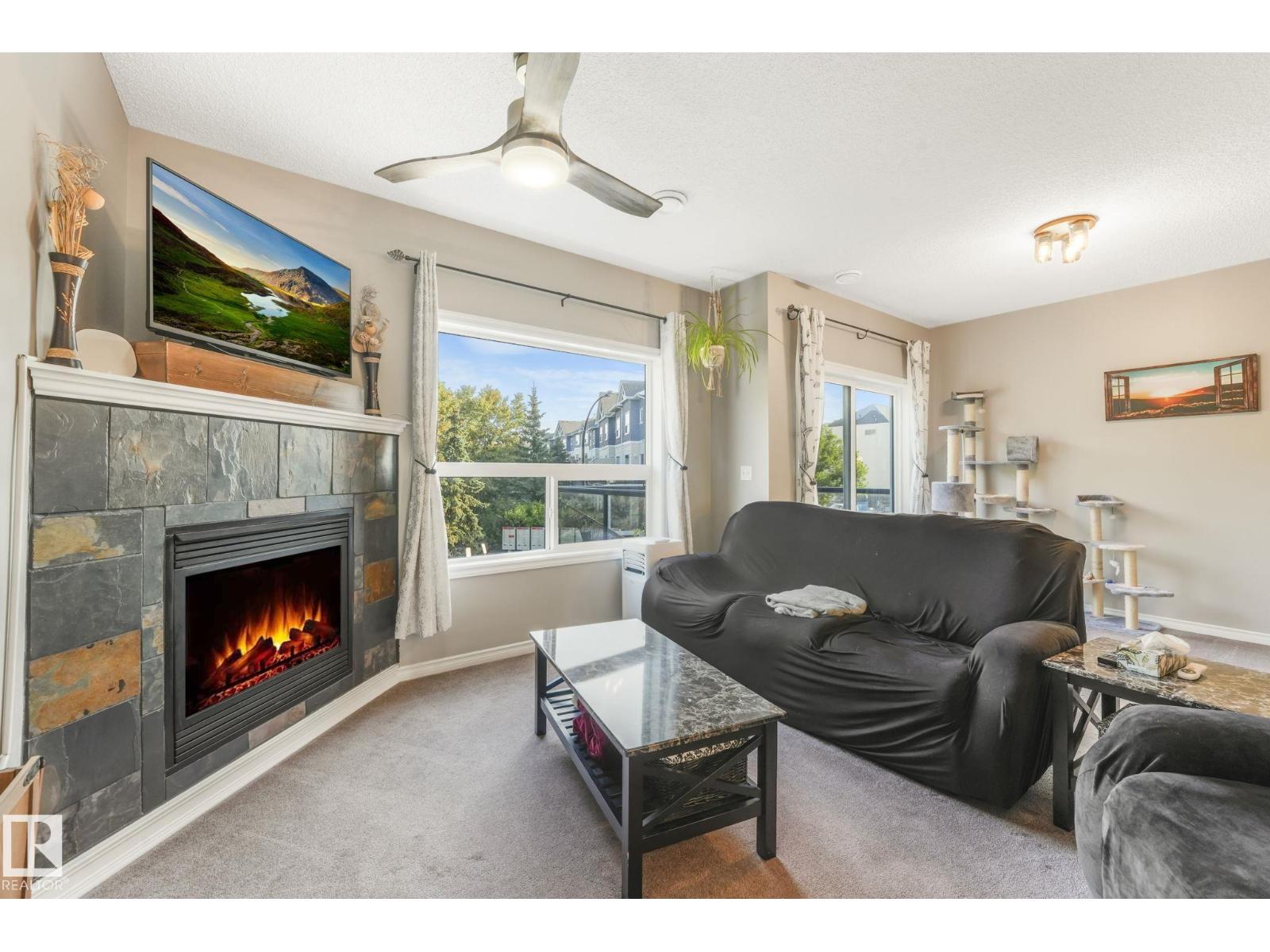 Photo 18 of 117 3010 33 Av Nw, Edmonton AB