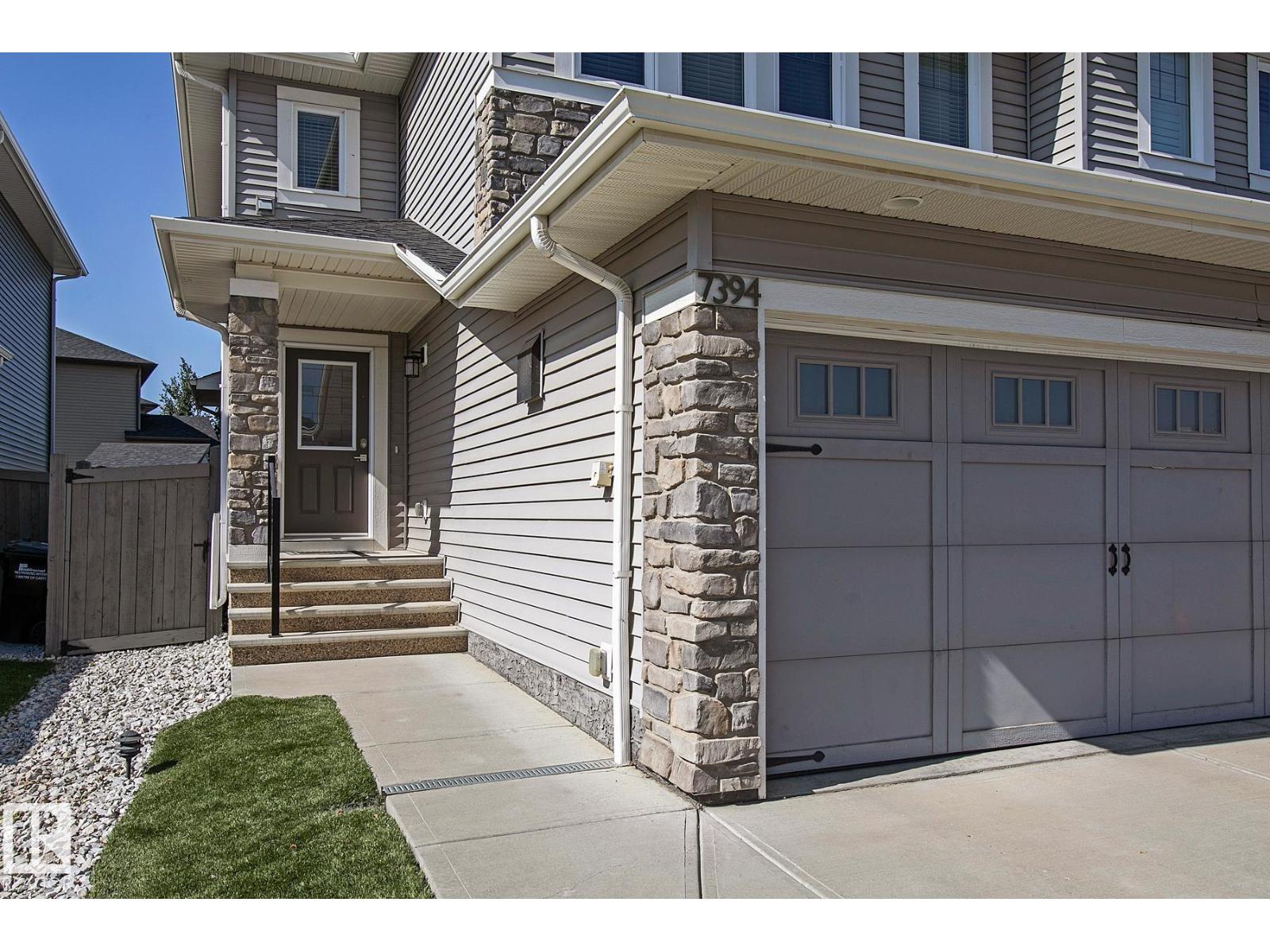 Photo 2 of 7394 Essex Rd, Sherwood Park AB