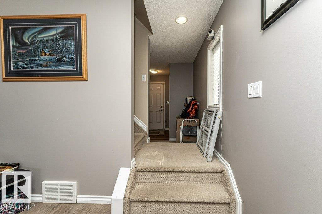 Photo 17 of 140 Westwood Ln, Fort Saskatchewan AB