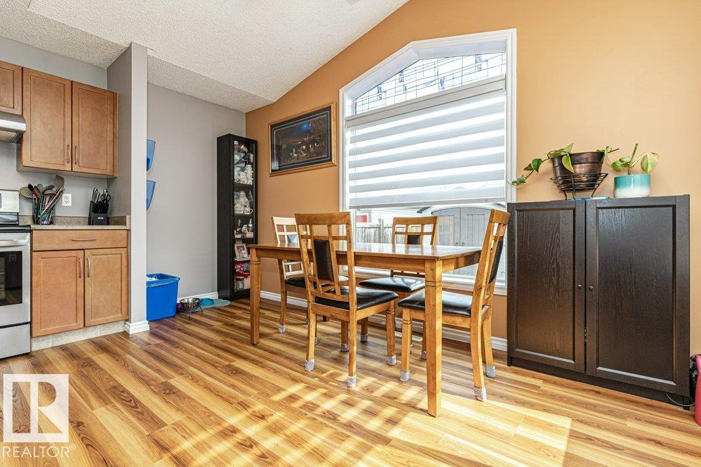 Photo 6 of 140 Westwood Ln, Fort Saskatchewan AB