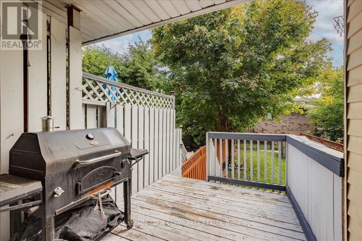 Photo 22 of 33 Biscayne Boulevard, Georgina ON