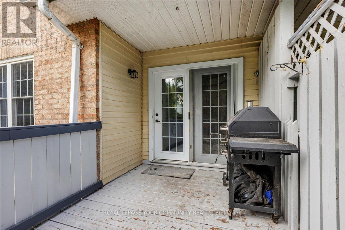 Photo 24 of 33 Biscayne Boulevard, Georgina ON