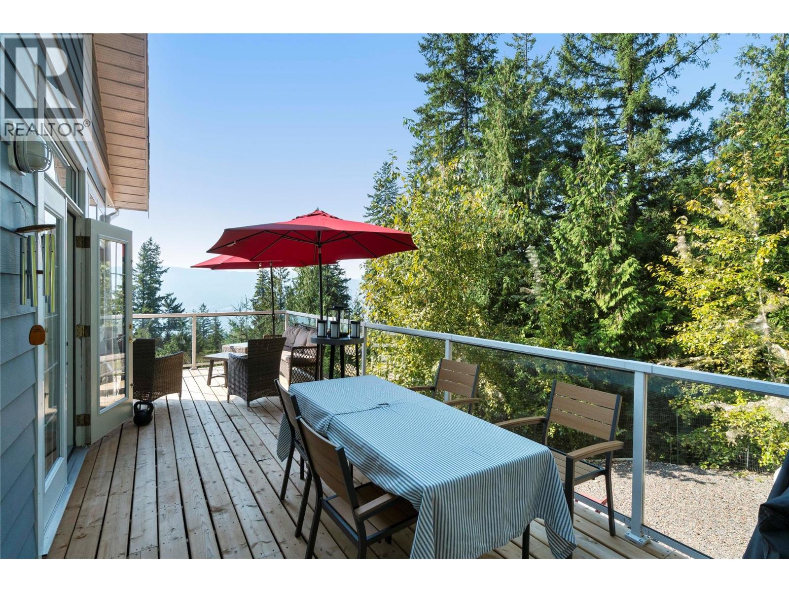 Photo 9 of 7660 Lichen Road, Anglemont BC