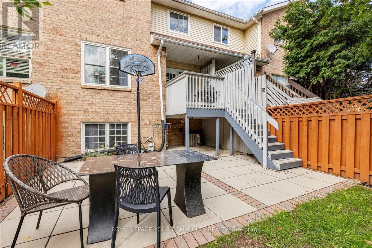 Photo 26 of 33 Biscayne Boulevard, Georgina ON