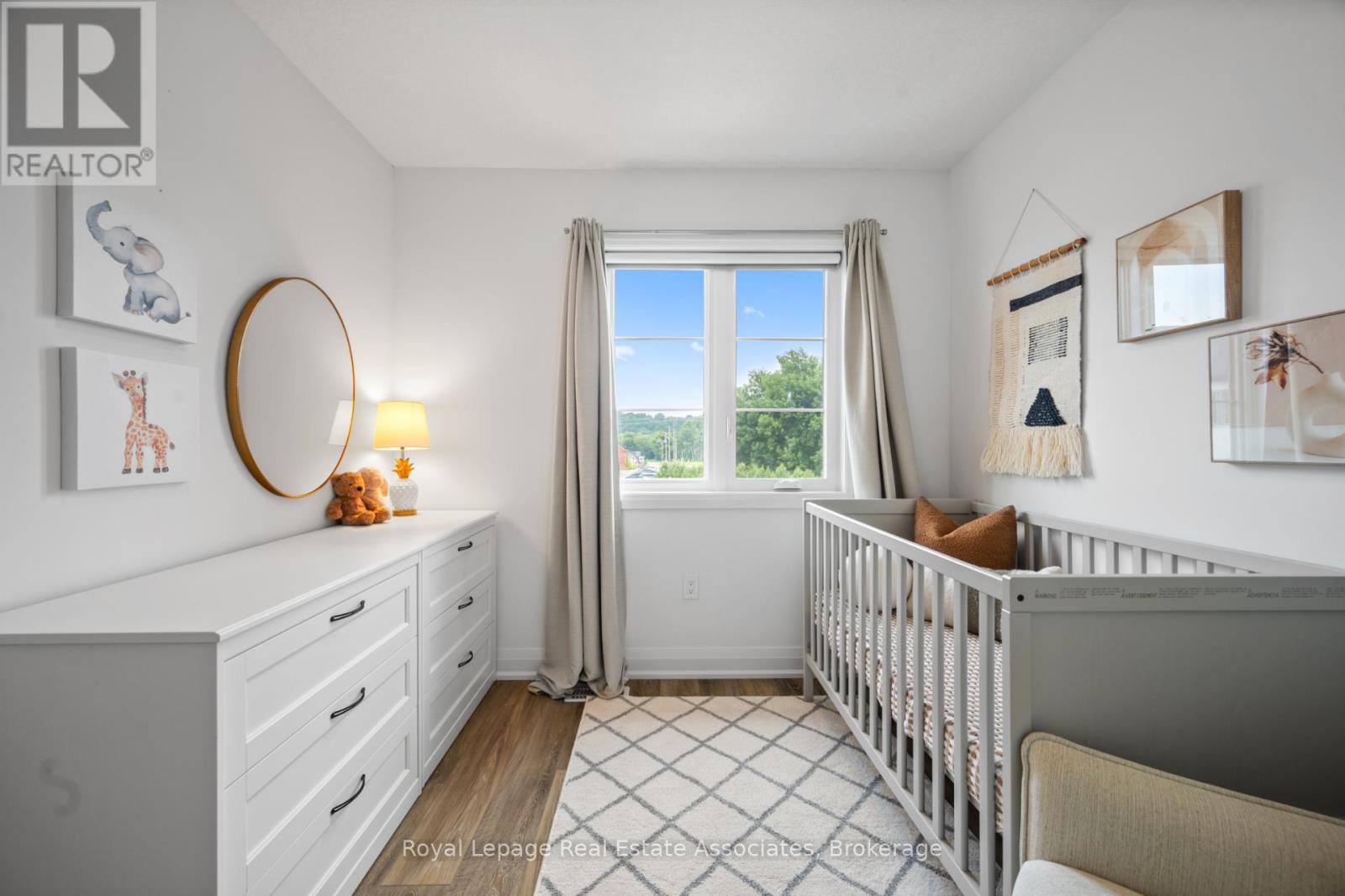 Photo 22 of 26 Steele Crescent, Guelph ON