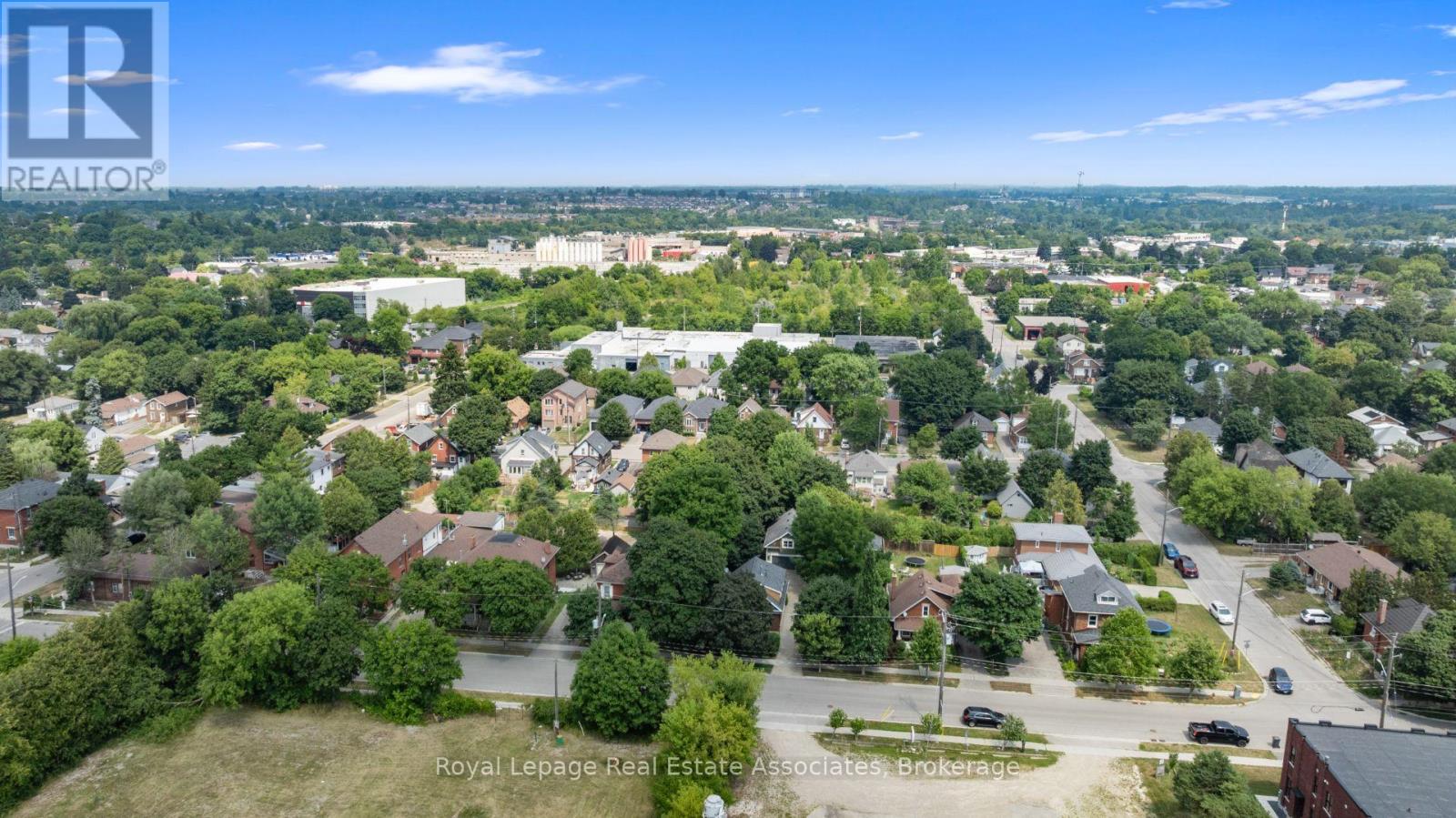 Photo 36 of 26 Steele Crescent, Guelph ON