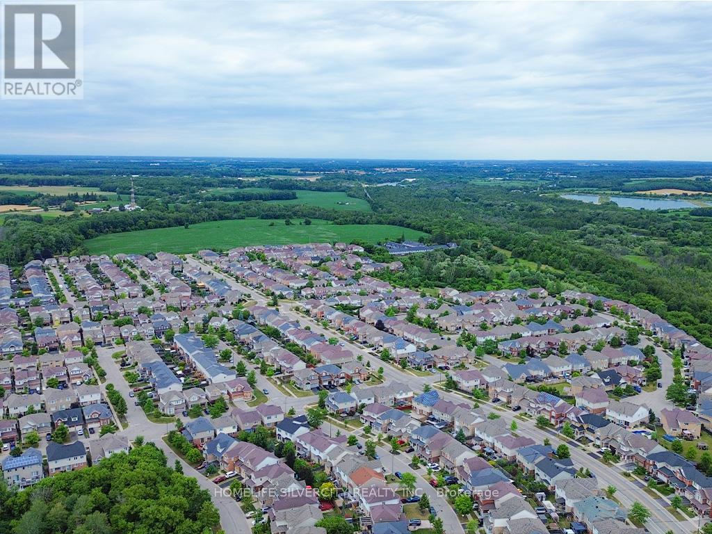Photo 44 of 28 Silverthorne Drive, Cambridge ON