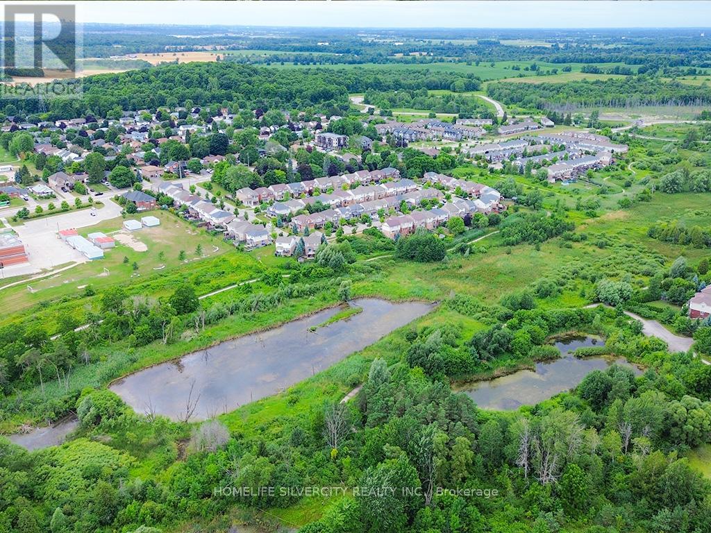 Photo 45 of 28 Silverthorne Drive, Cambridge ON