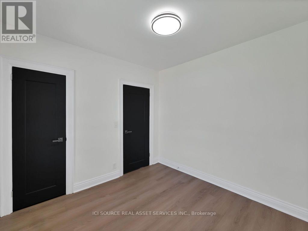Photo 13 of 20 Edgar Street, Hamilton ON