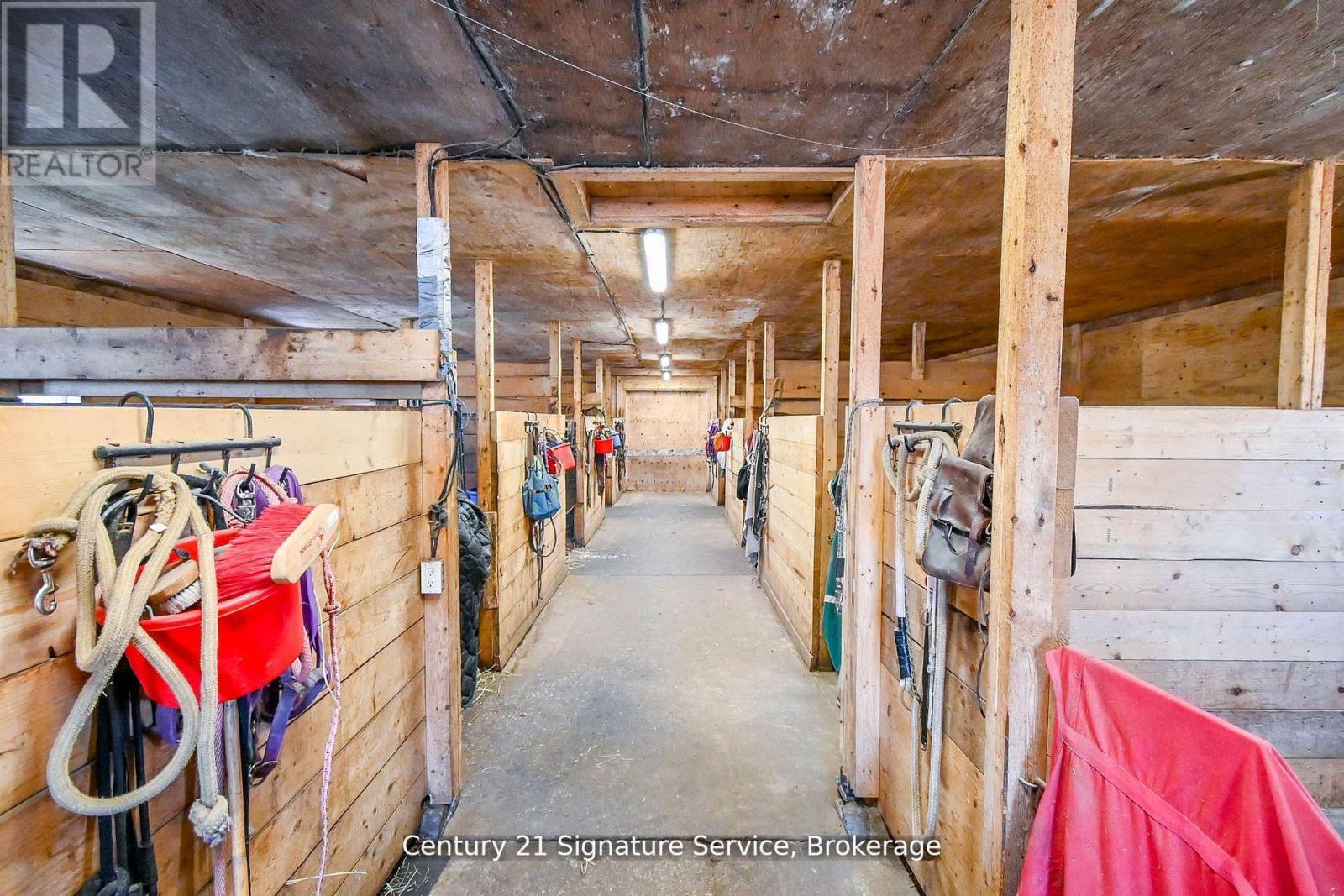 Photo 18 of 752 Empire Road, Port Colborne ON