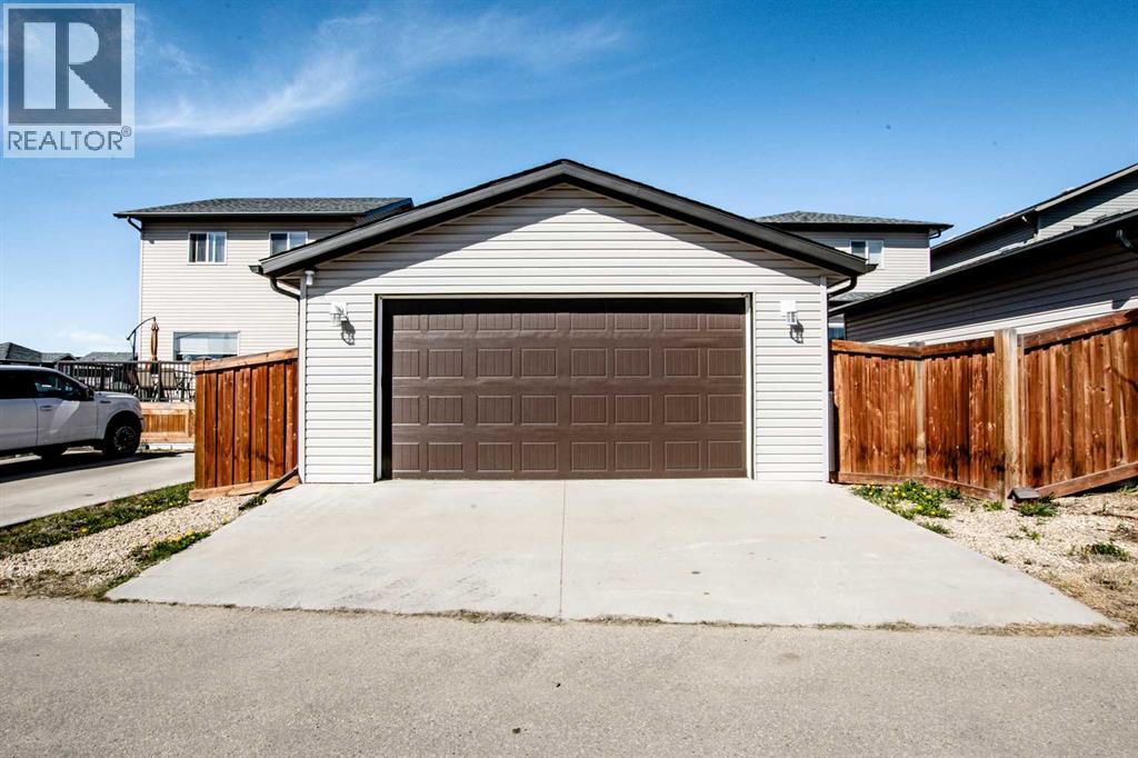 Photo 2 of 13405 104 B Street, Grande Prairie AB