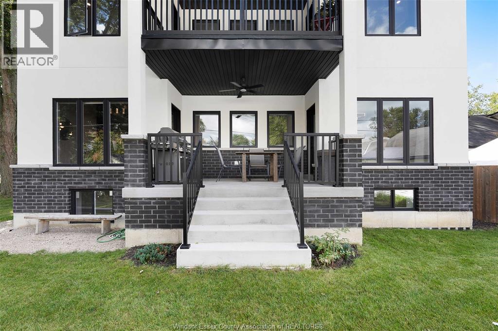 Photo 8 of 72 Scott Drive, Amherstburg ON