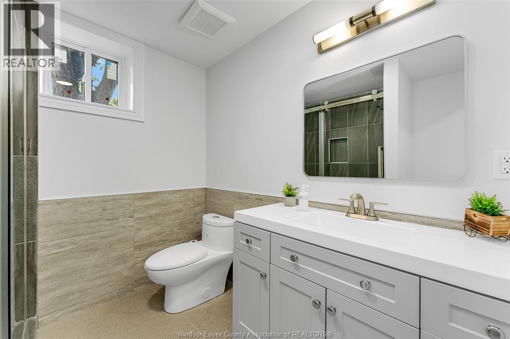 Photo 47 of 72 Scott Drive, Amherstburg ON