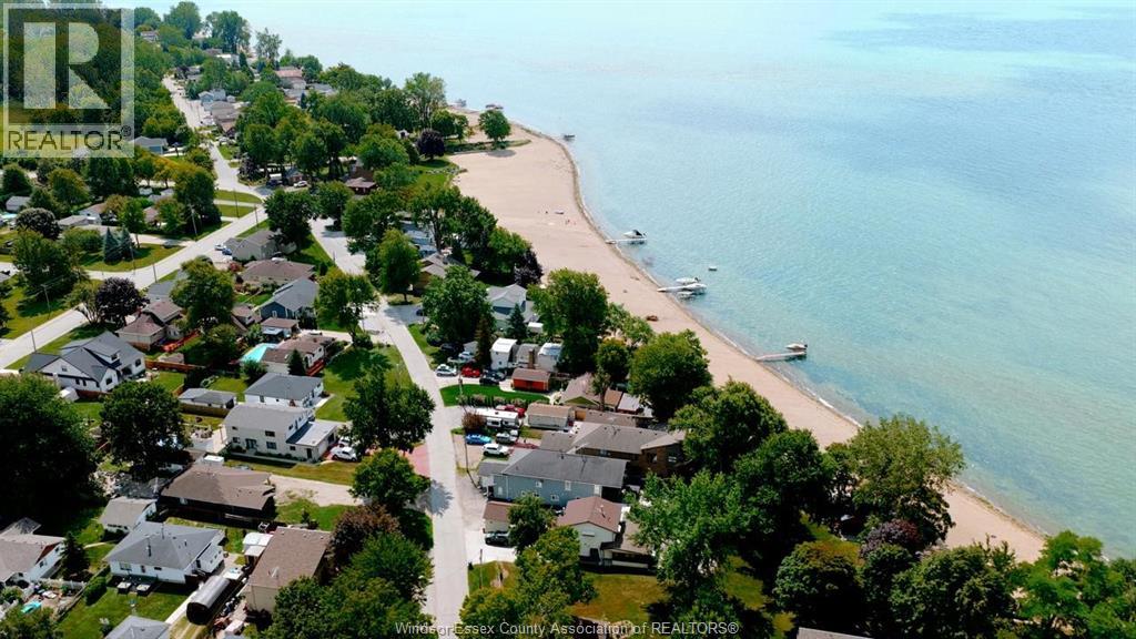 Photo 50 of 72 Scott Drive, Amherstburg ON