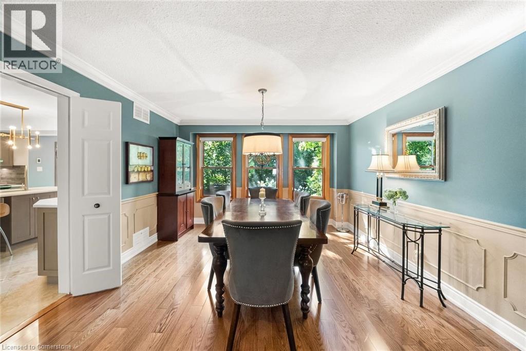 Photo 9 of 2262 Constance Drive, Oakville ON