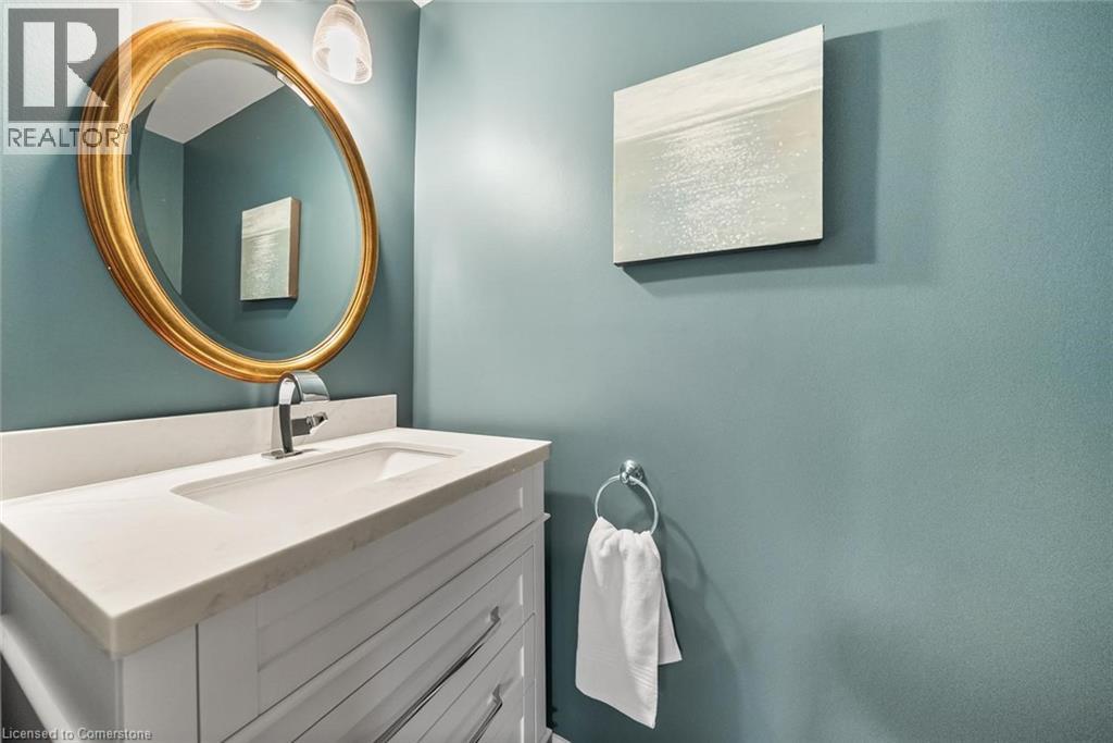 Photo 20 of 2262 Constance Drive, Oakville ON