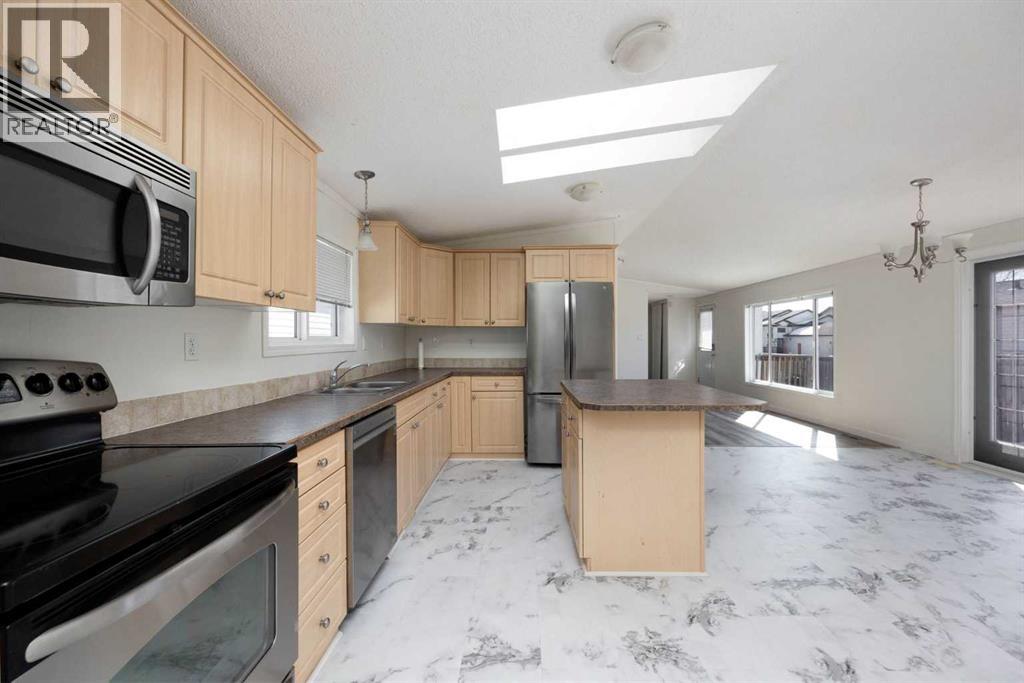192 Elm Street, Fort McMurray