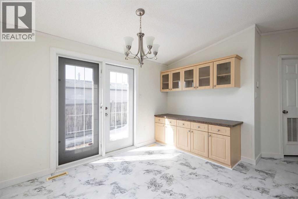 192 Elm Street, Fort McMurray