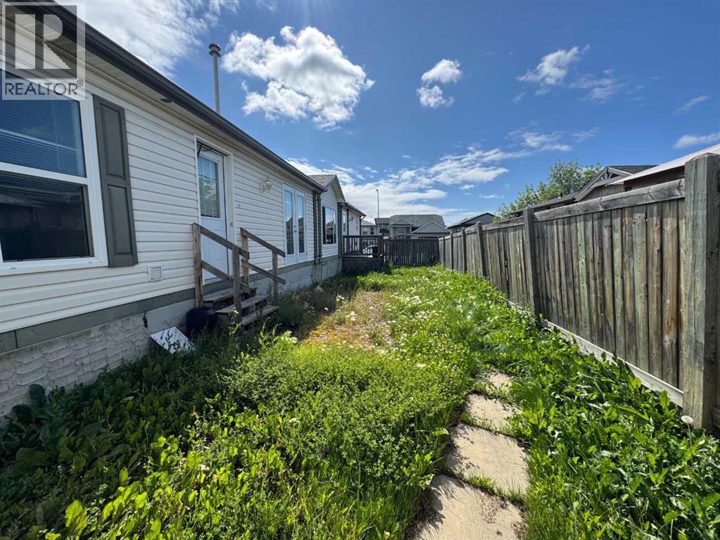 192 Elm Street, Fort McMurray
