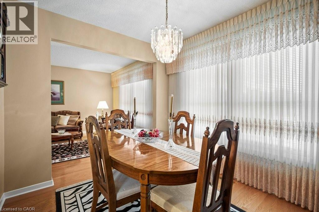 Photo 15 of 23 Sekura Place, Cambridge ON