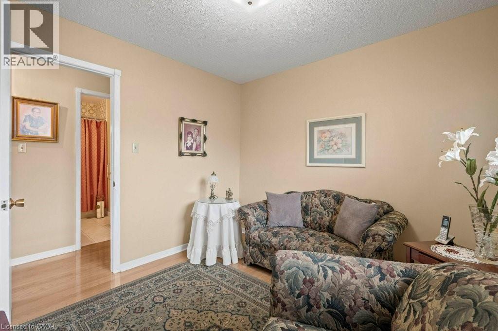Photo 23 of 23 Sekura Place, Cambridge ON