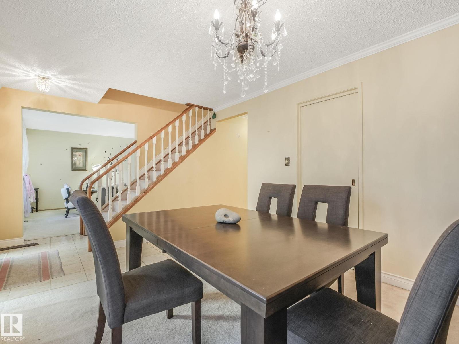 Photo 8 of 15119 86 St Nw, Edmonton AB
